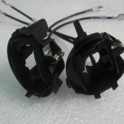 M-Tech VW GOLF 7/SCIROCCO 2012>/VW TOURAN 2011> - MERCEDES SPRINTER 2014> ΑΝΤΑΠΤΟΡΑΣ ΓΙΑ ΛΑΜΠΑ XENON H7 - 1 ΤΕΜ.